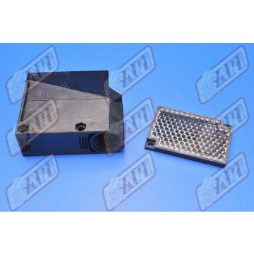 Photo Sensor includes mounting bracket | e3jm-r4m4 / e3g-mr19 / e3ju-r5p4
